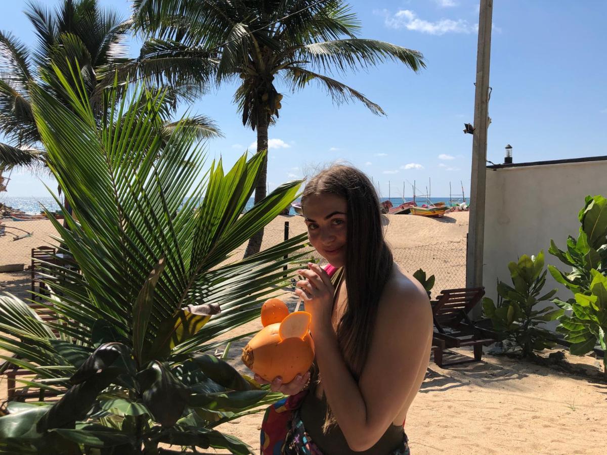 Italia Beach Hotel Ambalangoda  Eksteriør billede